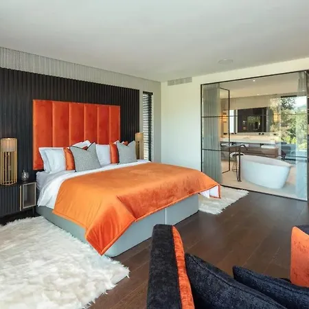 Villa Luxury Nestled In The Prestigious Enclave Of *